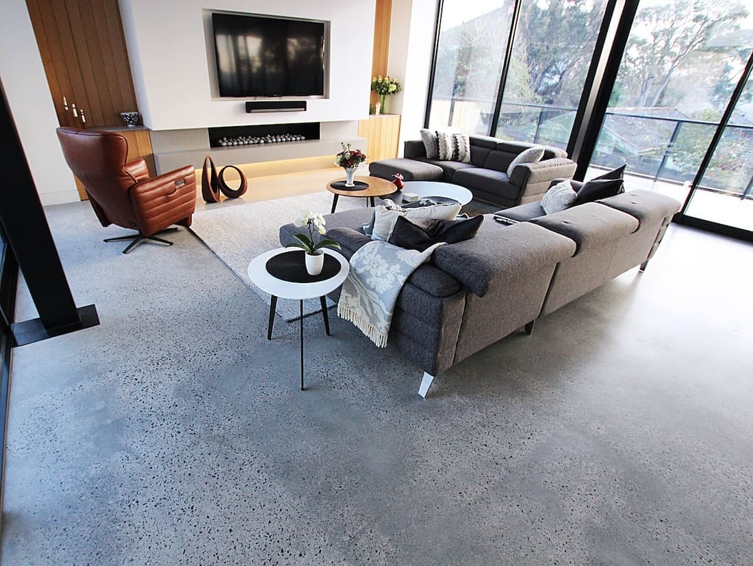 Ground & Sealed Concrete in a living room